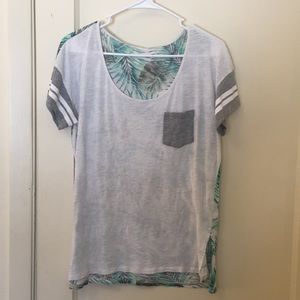 PINK short sleeve tee.